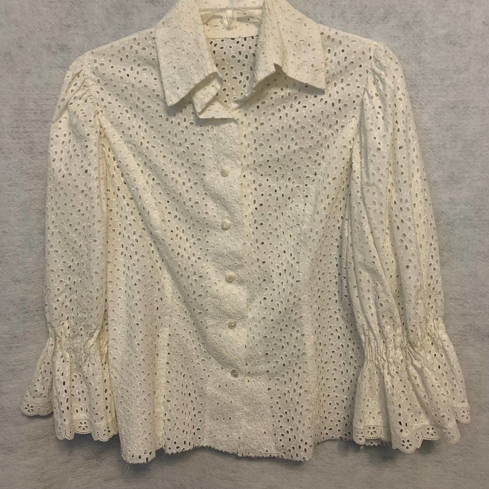 Vintage Boho‎ Cottage Core Eyelet Button Down Blouse